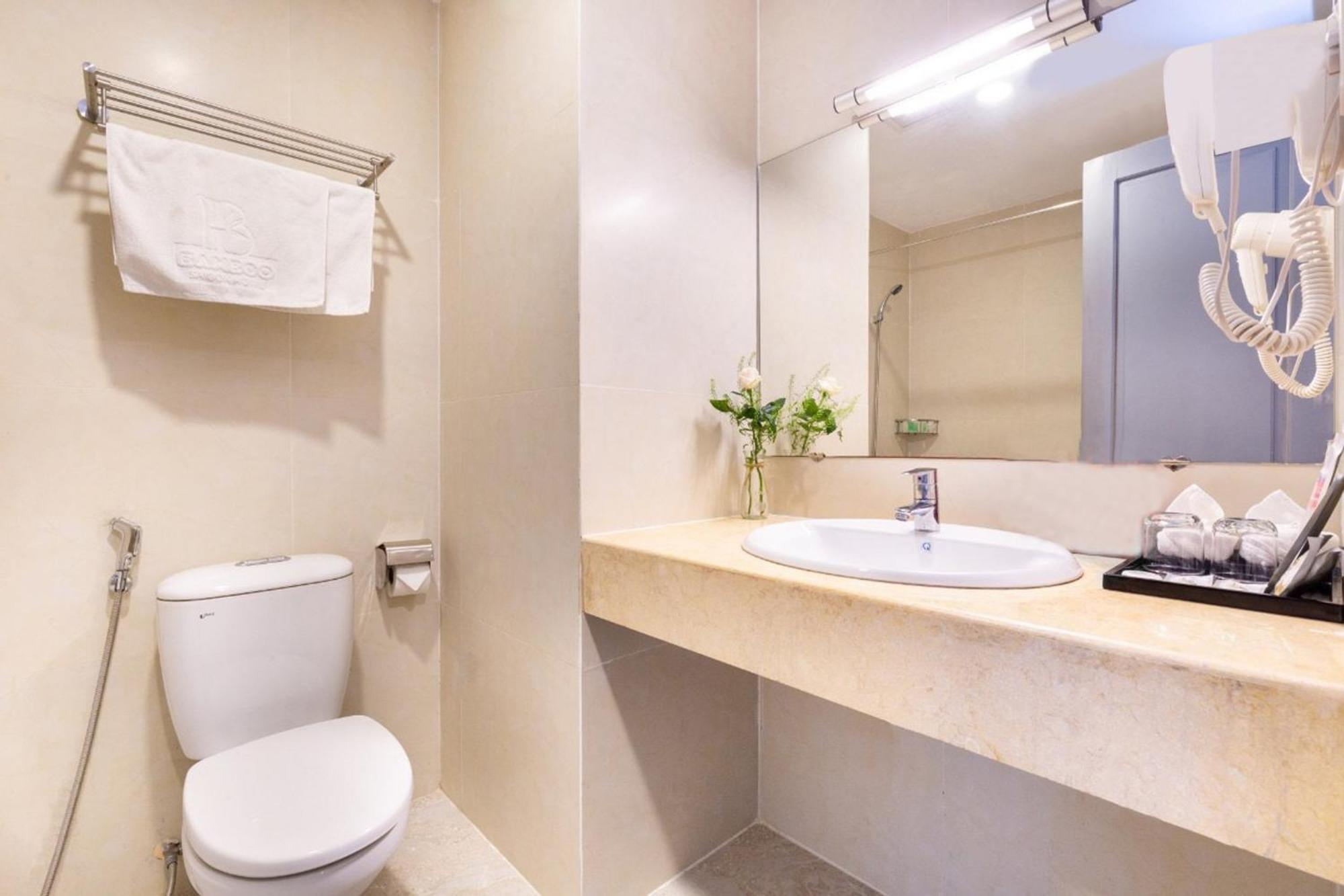 Hotel Khach San Bamboo Sai Gon à Hô Chi Minh-Ville Extérieur photo